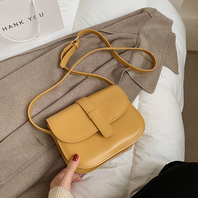 Γυναικεία τετράγωνη τσάντα από οικολογικό δέρμα