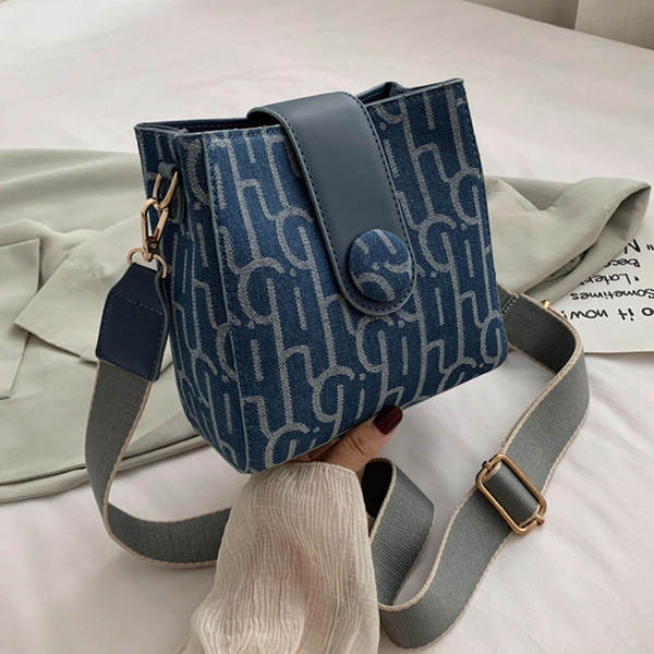 Γυναικεία κορυφαία τσάντα με μακριά λαβή