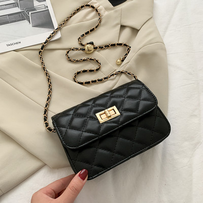 Γυναικεία τσάντα από έκο δέρμα και κούμπωμα