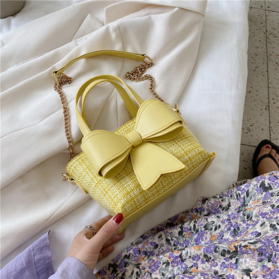 Σύγχρονη γυναικεία  τσάντα με κορδέλα και δύο λαβές