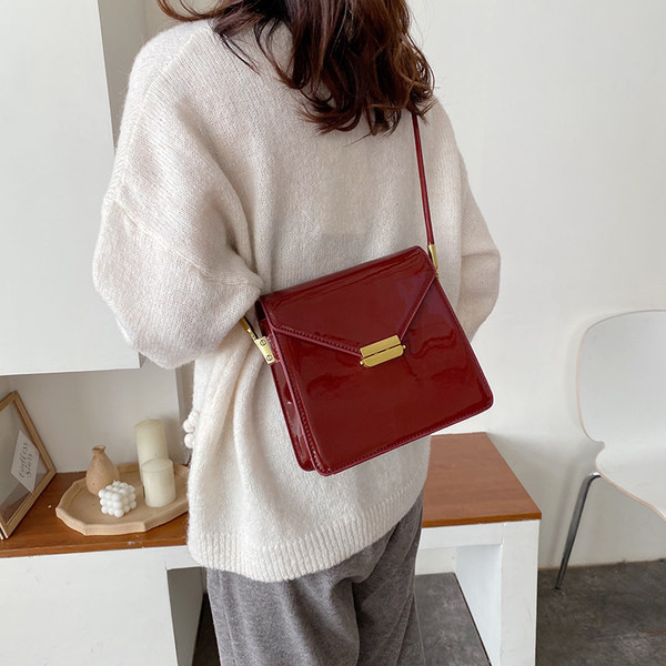 Γυναικεία έκο δερμάτινη τσάντα με μακριά λαβή