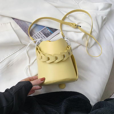 Μικρή οικολογική δερμάτινη τσάντα με δύο λαβές