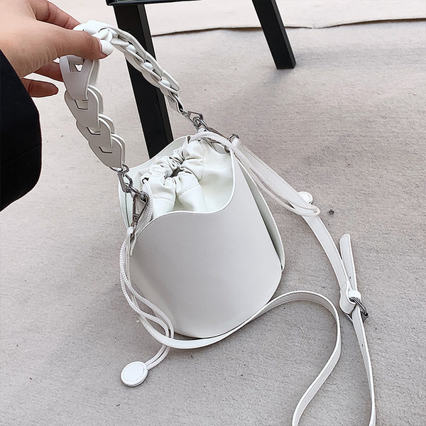 Μικρή οικολογική δερμάτινη τσάντα με δύο λαβές