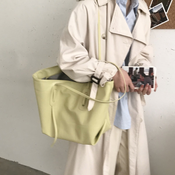 Geanta casual dama din piele ecologica pentru umar