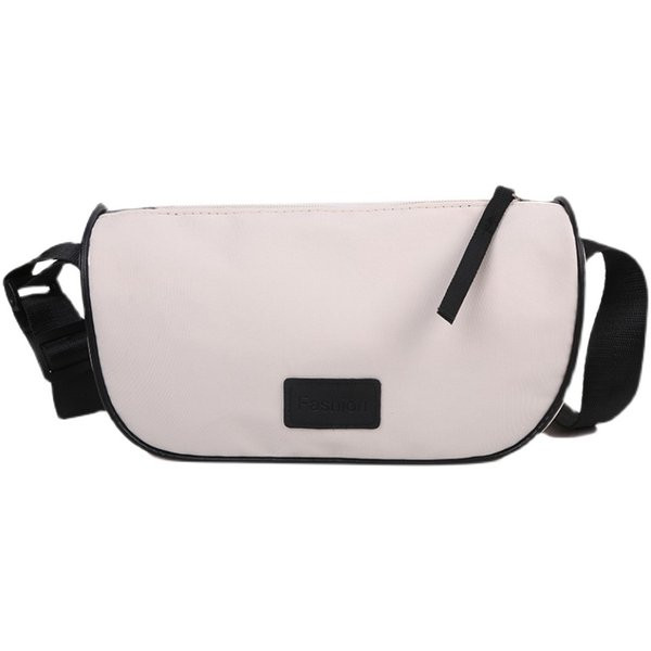 Καθημερινή γυναικεία τσάντα με ρυθμιζόμενη λαβή 