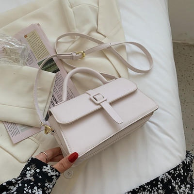 Γυναικεία ορθογώνια τσάντα με δύο λαβές