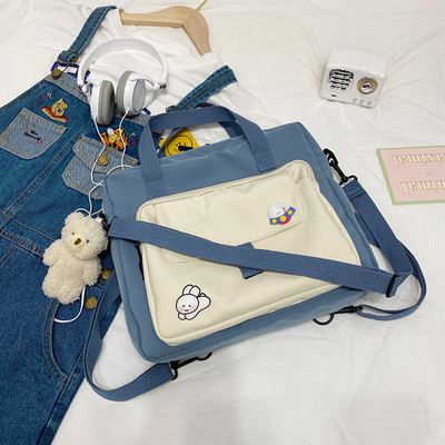 Γυναικεία τσάντα με εφαρμογή 3D - μακριά και κοντή λαβή