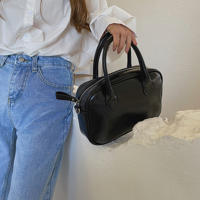 Geanta de primavara-vara din piele ecologica cu fermoar