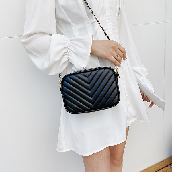 Γυναικεία έκο δερμάτινη τσάντα με μακριά λαβή σε διαφορετικά χρώματα