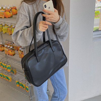 Casual γυναικεία τσάντα από οικολογικό δέρμα με φερμουάρ