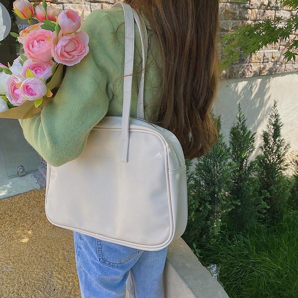 Casual γυναικεία τσάντα από οικολογικό δέρμα με φερμουάρ