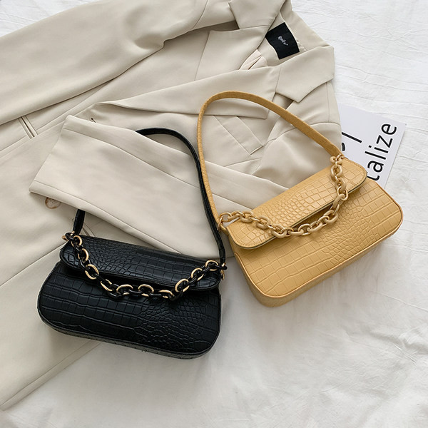 Sieviešu stepēta soma ar ķēdīti vairākās krāsās