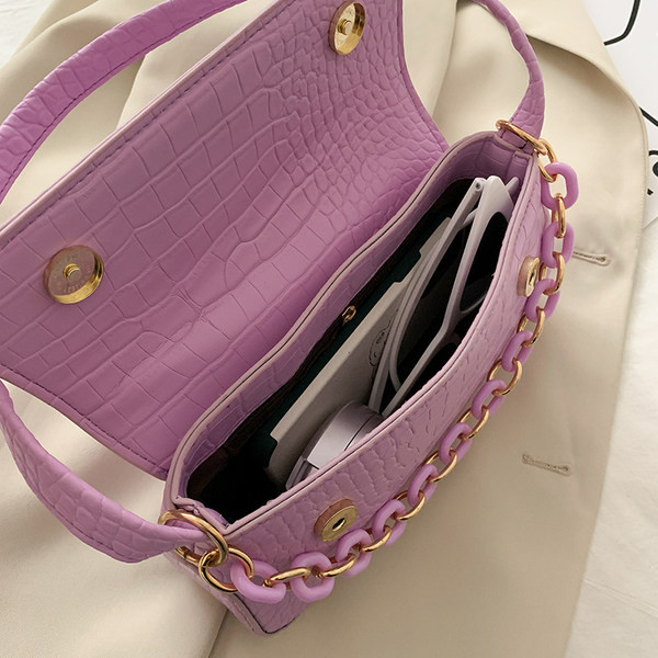 Sieviešu stepēta soma ar ķēdīti vairākās krāsās