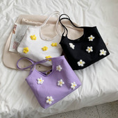 Geanta de dama din stofa cu decor 3D