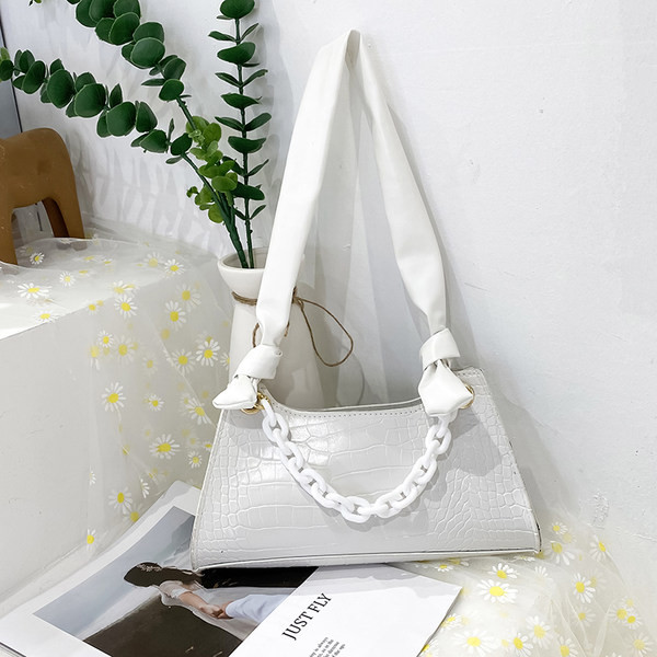 Jauna modeļa sieviešu soma no mākslīgās ādas ķēdītē