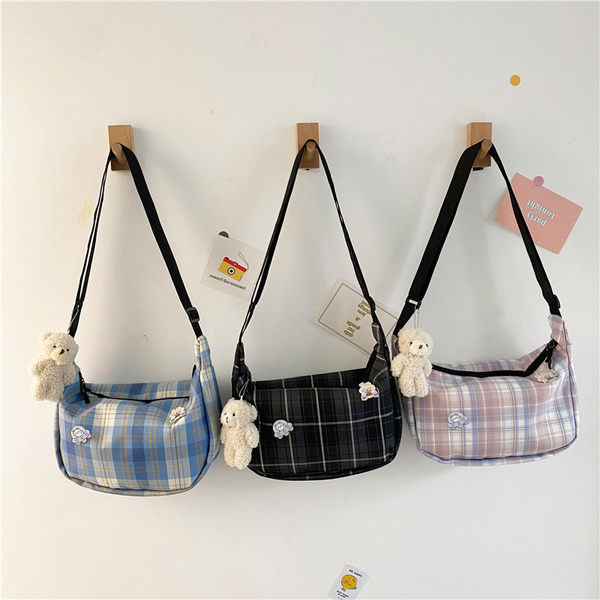 Geanta dama in carouri cu bareta reglabila