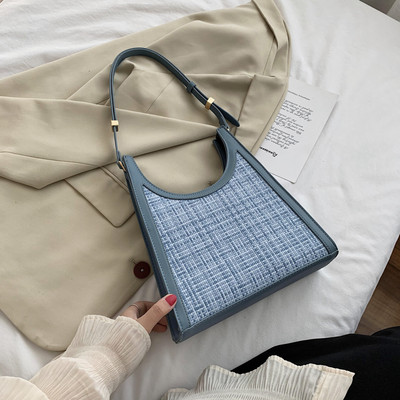 Γυναικεία τσάντα νέου μοντέλου με ρυθμιζόμενη λαβή