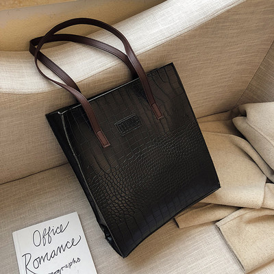 Γυναικεία τσάντα από οικολογικό δέρμα - κλασικό μοντέλο