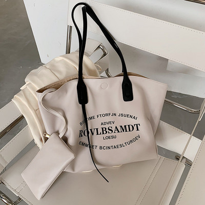 Geantă de zi cu zi pentru femei cu inscripții - în trei culori