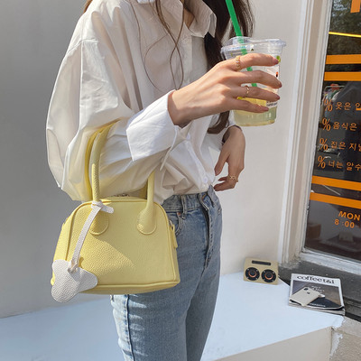 Σύγχρονη γυναικεία τσάντα από έκο δέρμα με δύο λαβές