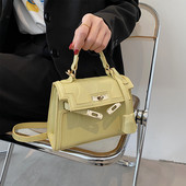 Geanta de dama moderna din piele gofrata cu doua manere