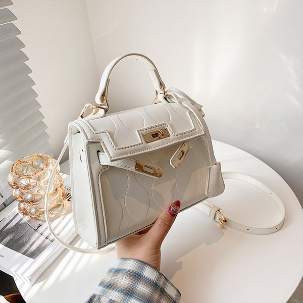 Geanta de dama moderna din piele gofrata cu doua manere