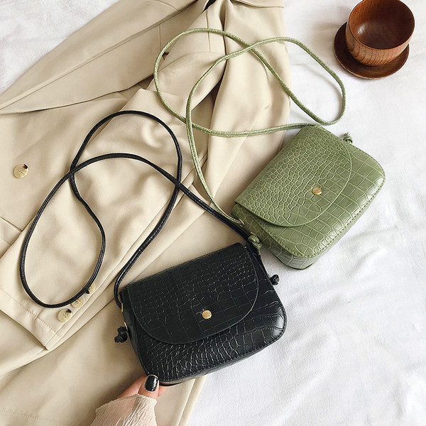 Įvairių spalvų moteriškas odinis krepšys su ilga rankena