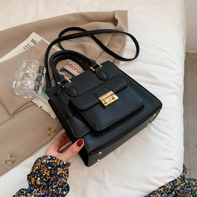 Έκο δερμάτινη τσάντα νέο μοντέλο με μεταλλική στερέωση