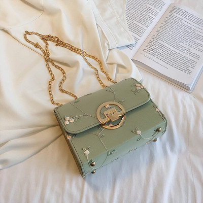 Geanta casual dama cu lant lung si broderie