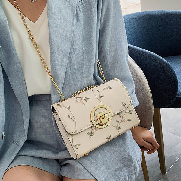 Geanta casual dama cu lant lung si broderie