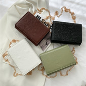 Vienkrāsaina sieviešu soma no eko ādas ar metāla rokturi