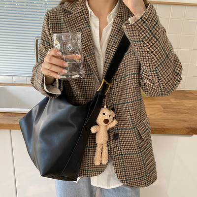 Geanta de dama din piele cu maner reglabil