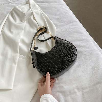 Γυναικεία έκο καθημερινή τσάντα από ανάγλυφο δέρμα με δύο λαβές 