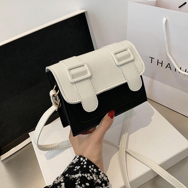 Γυνικεία τσάντα μικρό μοντέλο - κατάλληλη για την άνοιξη και το καλοκαίρι