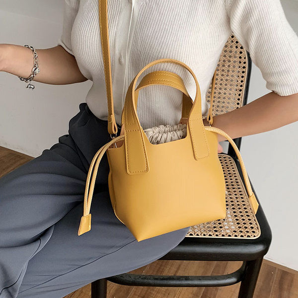 Sieviešu ikdienas soma ar garu rokturi četrās krāsās