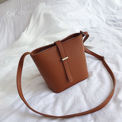 Γυναικεία έκο δερμάτινη τσάντα με μακριά λαβή σε τρία χρώματα