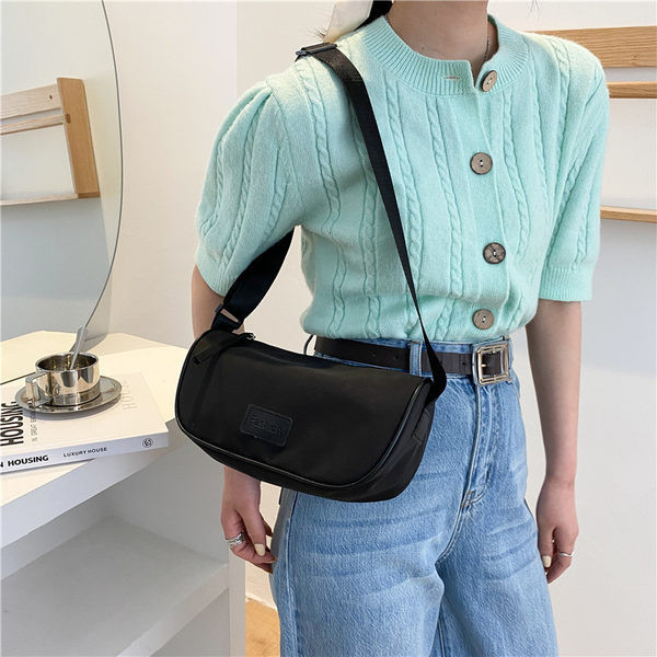 Geanta dama cu inscriptia model uni