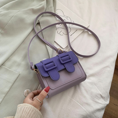 Σύγχρονη γυναικεία τσάντα με μακριά λαβή