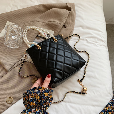 Μικρή έκο δερμάτινη τσάντα με πέρλες