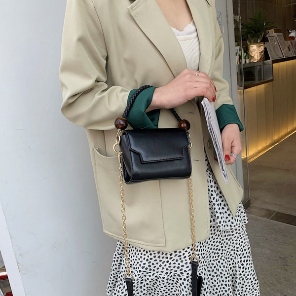 Γυναικεία έκο δερμάτινη τσάντα με ρυθμιζόμενη λαβή