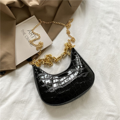 Έκο δερμάτινη τσάντα με μεταλλική λαβή