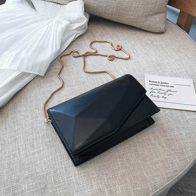 Γυναικεία τσάντα κλασικό μοντέλο με μακριά λαβή