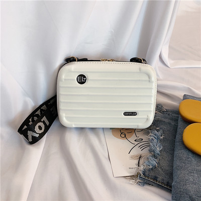 Γυναικεία τσάντα νέο μοντέλο  τύπου χαρτοφύλακα με υφασμάτινη, μακριά, λαβή