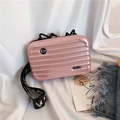 Γυναικεία τσάντα νέο μοντέλο  τύπου χαρτοφύλακα με υφασμάτινη, μακριά, λαβή