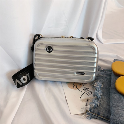 Γυναικεία τσάντα νέο μοντέλο  τύπου χαρτοφύλακα με υφασμάτινη, μακριά, λαβή