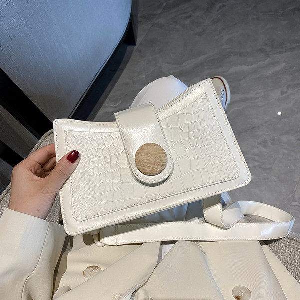 Geanta de dama moderna din piele ecologica cu maner lung