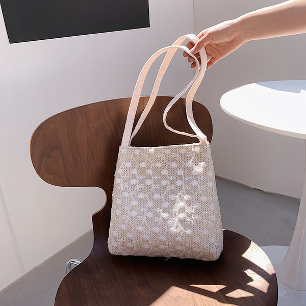 Γυναικεία τσάντα δαντελένια 