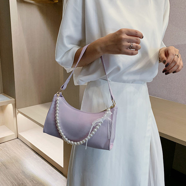 Γυναικεία έκο δερμάτινη τσάντα με κοντή λαβή από πέρλες και κορδέλα 