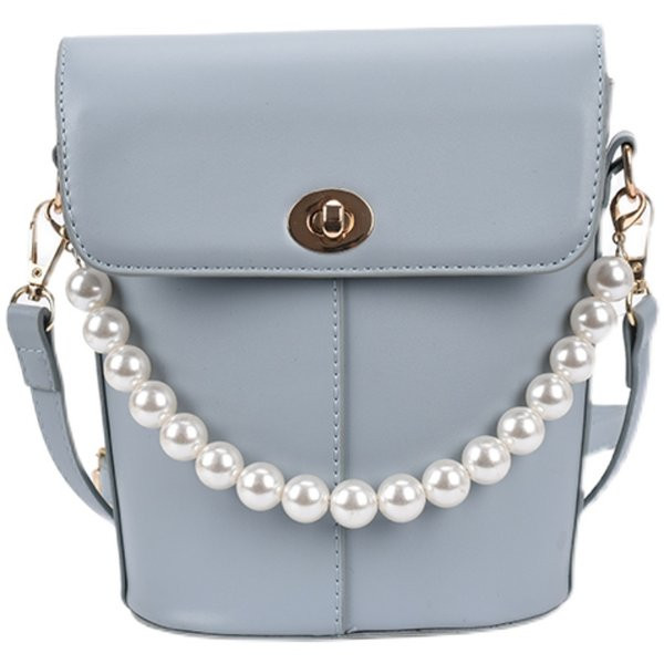 Γυναικεία δερμάτινη τσάντα με μακριά λαβή και πέρλες