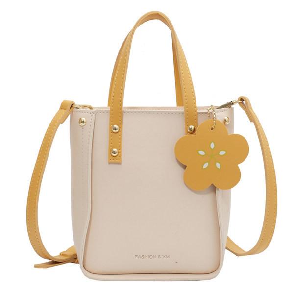 Γυναικεία τσάντα από οικολογικό δέρμα με επιγραφή - με κοντή και μακριά λαβή